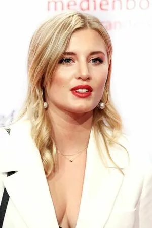 Luna Schweiger OnlyFans Leaked Free Thumbnail Picture - #1Iez6irhm8