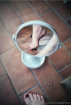 Luna Sweetfeet OnlyFans Leaked Free Thumbnail Picture - #CfBXMC1mm8