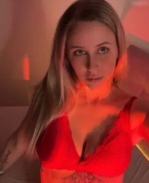 Luna Zuhause OnlyFans Leaked Free Thumbnail Picture - #PeC4E4wqKB
