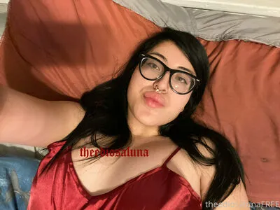 Luna4free OnlyFans Leaked Free Thumbnail Picture - #b8hbaSMAoV