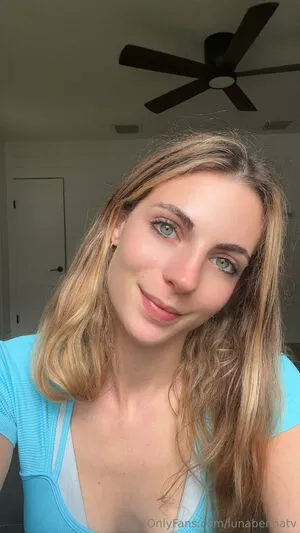 Lunabennatv OnlyFans Leaked Free Thumbnail Picture - #VVs39LIxim