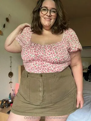Lunalewistv OnlyFans Leaked Free Thumbnail Picture - #B2Se3D9XyK