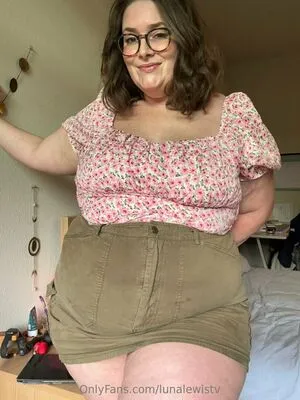 Lunalewistv OnlyFans Leaked Free Thumbnail Picture - #KoRPNTsLGd