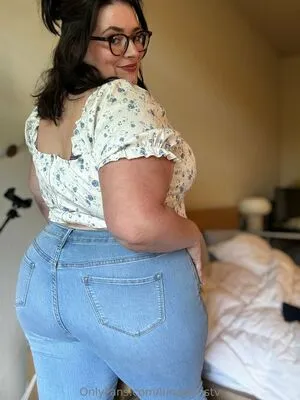 Lunalewistv OnlyFans Leaked Free Thumbnail Picture - #XhPn5Vqb03