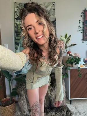 Lunapowersthefairy OnlyFans Leaked Free Thumbnail Picture - #AgYpv7b4VA