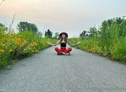 Lunapowersthefairy OnlyFans Leaked Free Thumbnail Picture - #NohS6rN1Uh