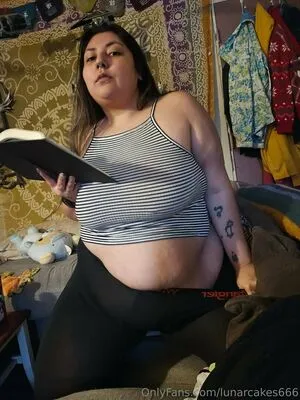 Lunarcakes666 OnlyFans Leaked Free Thumbnail Picture - #bJibNaywan