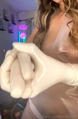 Lunarose9292 OnlyFans Leaked Free Thumbnail Picture - #XuaB28Igsr
