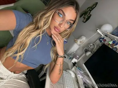 Lunaslifexx OnlyFans Leaked Free Thumbnail Picture - #VQbGriAJW1