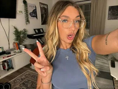 Lunaslifexx OnlyFans Leaked Free Thumbnail Picture - #Y8xxPCinQN