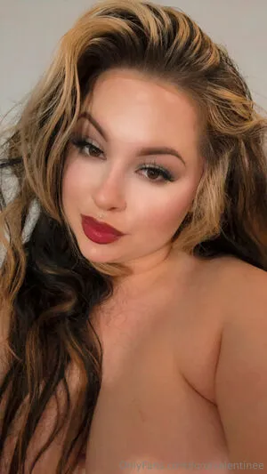 Lunavalentinee OnlyFans Leaked Free Thumbnail Picture - #57JacvClq4