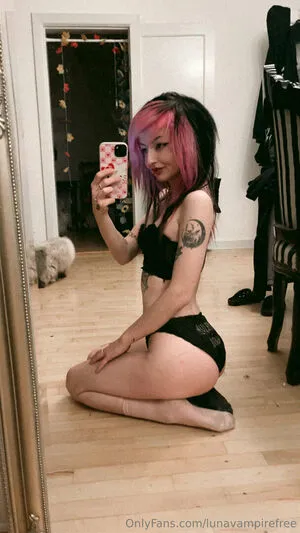 Lunavampirefree OnlyFans Leaked Free Thumbnail Picture - #GZmazHGDEu