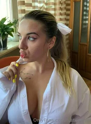 Lustevelyn OnlyFans Leaked Free Thumbnail Picture - #NKjm4r03QB