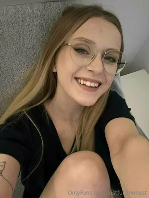 Lustful Modest OnlyFans Leaked Free Thumbnail Picture - #1tn8Soc3sv