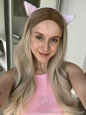 Lustful Modest OnlyFans Leaked Free Thumbnail Picture - #ZR185G1s81