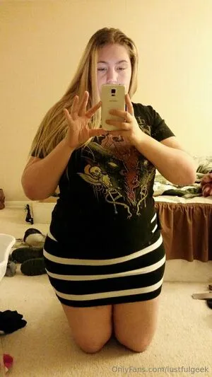 Lustfulgeek OnlyFans Leaked Free Thumbnail Picture - #85uf1y005e