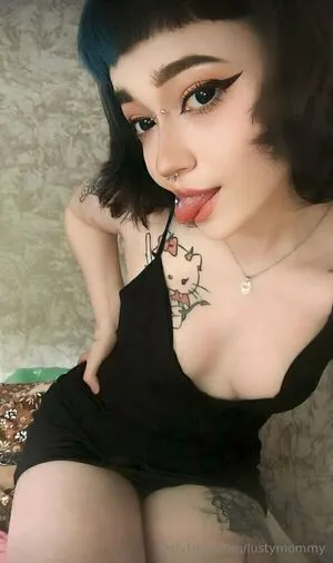 Lustymommy OnlyFans Leaked Free Thumbnail Picture - #Zc0vakqYP5