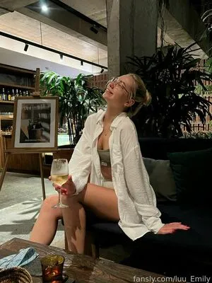 Luu Emily OnlyFans Leaked Free Thumbnail Picture - #UsT60cW3yv