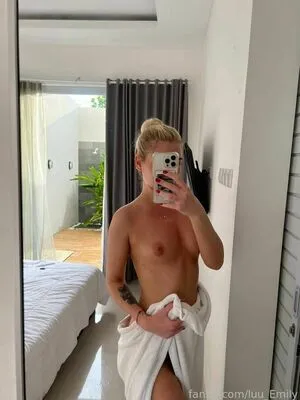 Luu Emily OnlyFans Leaked Free Thumbnail Picture - #XanVjcg16X
