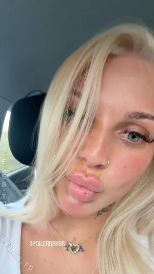 Luuannaaa OnlyFans Leaked Free Thumbnail Picture - #LuBMf1U7Z7