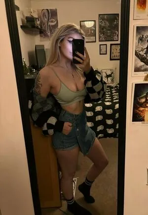 Luuucy813 OnlyFans Leaked Free Thumbnail Picture - #37dospHMyy