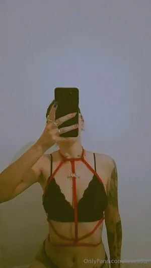 Luuz333 OnlyFans Leaked Free Thumbnail Picture - #P1zUg8zHDo