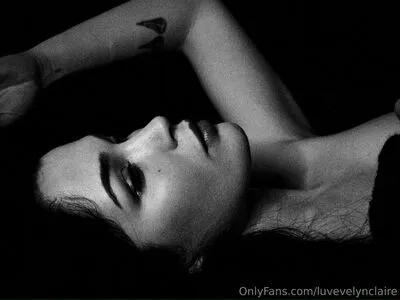 Luvevelynclaire OnlyFans Leaked Free Thumbnail Picture - #xcKzYYEwLm