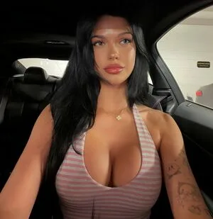Luvstruck OnlyFans Leaked Free Thumbnail Picture - #Sd0zzNguz1