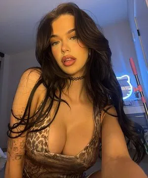 Luvstruck OnlyFans Leaked Free Thumbnail Picture - #Vp2yEiHY6V