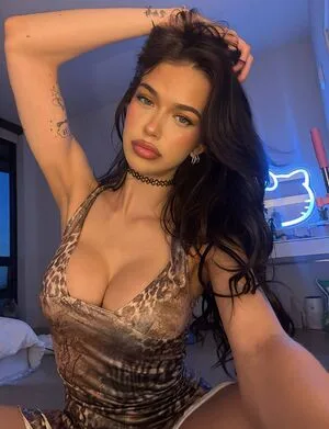 Luvstruck OnlyFans Leaked Free Thumbnail Picture - #iumSSRW4O6