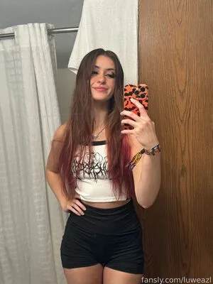Luweazl OnlyFans Leaked Free Thumbnail Picture - #8JtvWOyres