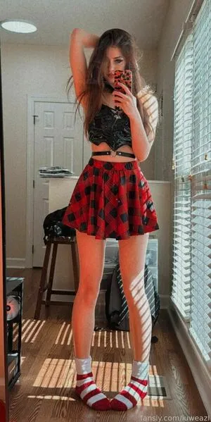 Luweazl OnlyFans Leaked Free Thumbnail Picture - #HoNkCaiEjX
