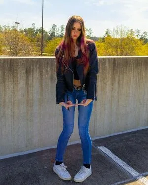 Luweazl OnlyFans Leaked Free Thumbnail Picture - #KuMj8GXtkL