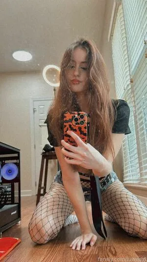 Luweazl OnlyFans Leaked Free Thumbnail Picture - #us3IMNkaXy