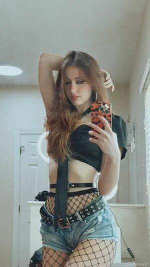 Luweazl OnlyFans Leaked Free Thumbnail Picture - #yf8nkqr3cK