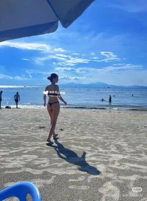 Luxiaoding1906 OnlyFans Leaked Free Thumbnail Picture - #tojq2tlqDP