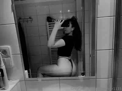 Luxinka OnlyFans Leaked Free Thumbnail Picture - #bTOpRONIbC