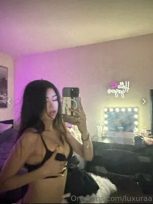 Luxuraa OnlyFans Leaked Free Thumbnail Picture - #xkU4pNgNFv