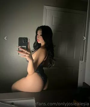 Luxuraa OnlyFans Leaked Free Thumbnail Picture - #yu4WEzu6ok