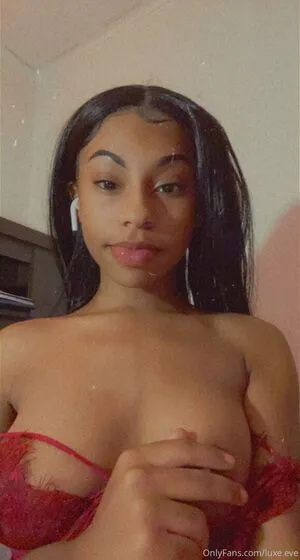 Luxury Eve OnlyFans Leaked Free Thumbnail Picture - #gZCBR3NXQa