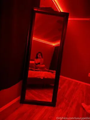 Luxurypetite OnlyFans Leaked Free Thumbnail Picture - #zo6yfygICp