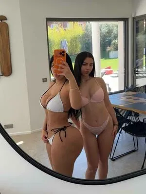 Luxy Capi OnlyFans Leaked Free Thumbnail Picture - #EIfAU9eErA