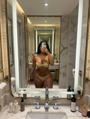 Luxy Capi OnlyFans Leaked Free Thumbnail Picture - #WWaymFzLLH