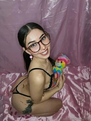 Luz2200 OnlyFans Leaked Free Thumbnail Picture - #5QiphgnD7Y