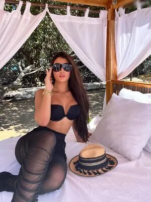 Luzzvioletta OnlyFans Leaked Free Thumbnail Picture - #SYBP6GB5Zt