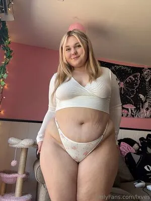 Lxves OnlyFans Leaked Free Thumbnail Picture - #PgS5TCc4a2