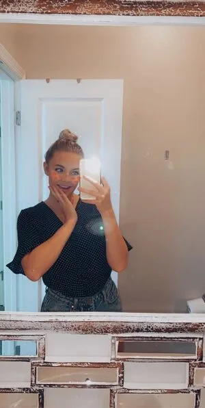 Lydia N OnlyFans Leaked Free Thumbnail Picture - #5jeLJ6qbYU