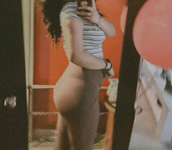Lydiathecreator OnlyFans Leaked Free Thumbnail Picture - #cmNYhtVyIL