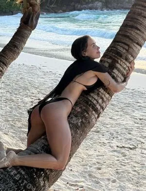 Lyna Com2000 OnlyFans Leaked Free Thumbnail Picture - #35GbZyr7oA