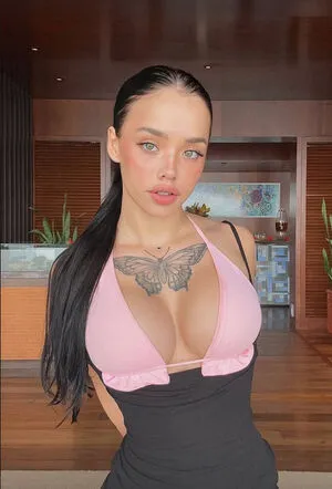 Lyna Com2000 OnlyFans Leaked Free Thumbnail Picture - #naSXaOsnZL